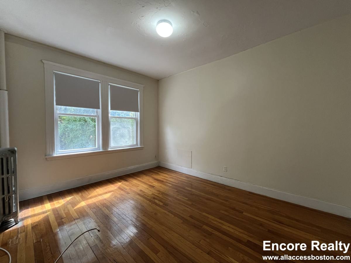 Apartment for rent at 1626 Commonwealth Ave #17, Brighton, MA 02135