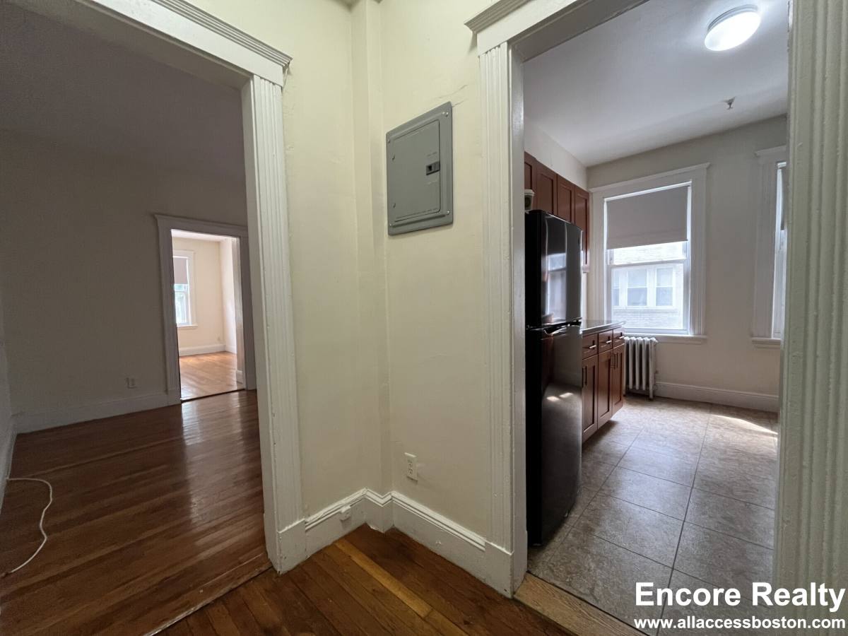 Apartment for rent at 1626 Commonwealth Ave #17, Brighton, MA 02135