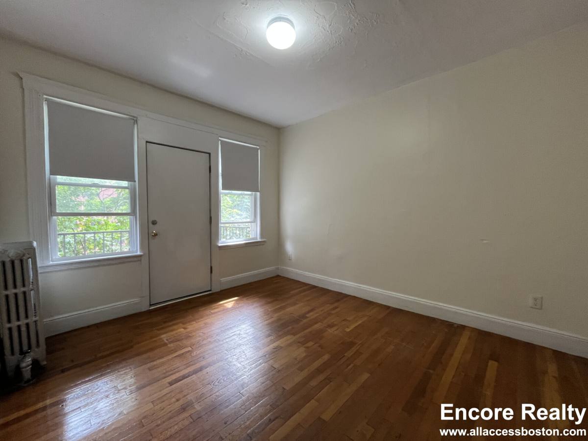 Apartment for rent at 1626 Commonwealth Ave #17, Brighton, MA 02135