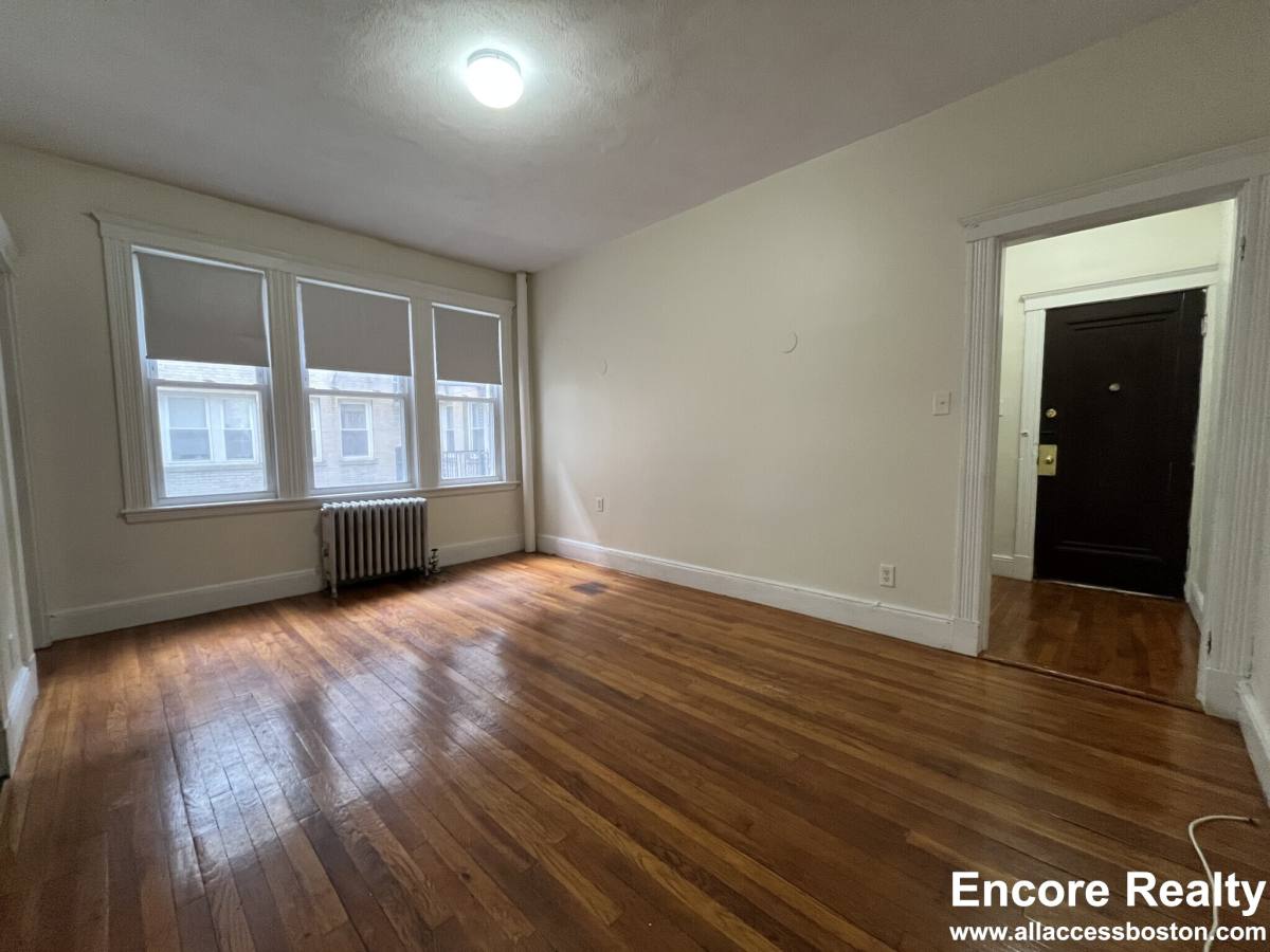 Apartment for rent at 1626 Commonwealth Ave #17, Brighton, MA 02135