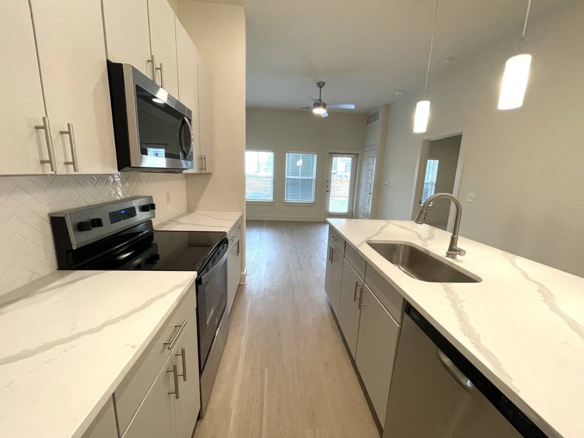 Apartment for rent at 1350 W Taylor St #5221, Sherman, TX 75092