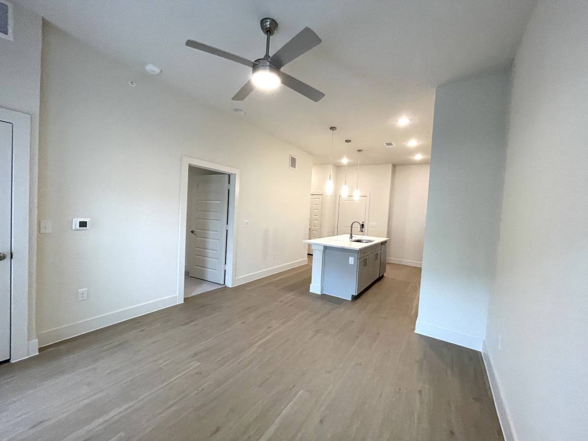 Apartment for rent at 1350 W Taylor St #5221, Sherman, TX 75092