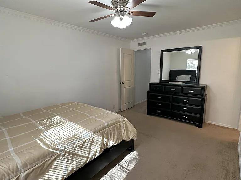 Apartment for rent at 5529 Mesa Circle, Dallas, TX 75235