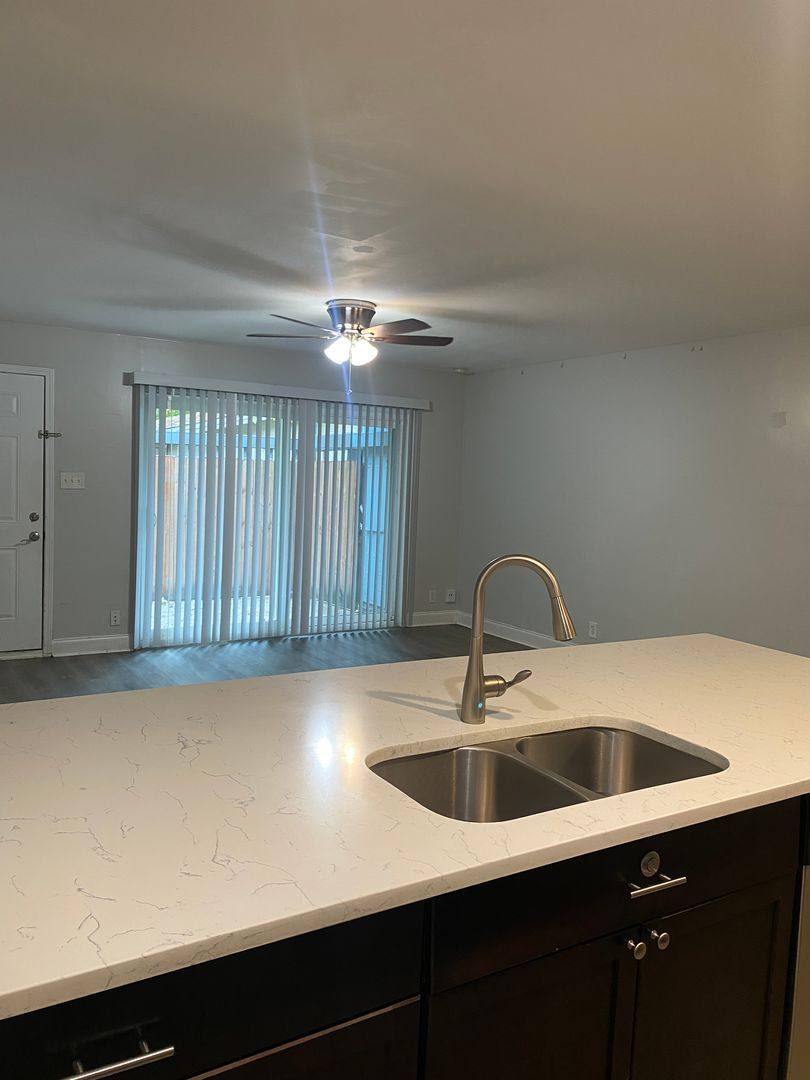 Apartment for rent at 211 Routt St, San Antonio, TX 78209