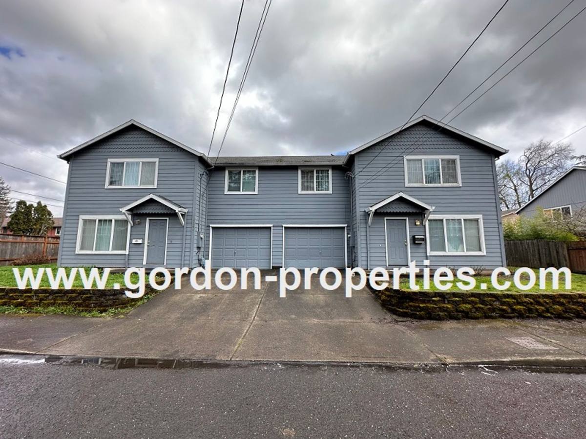 Townhouse for rent at 5254 SE 73rd Ave, Portland, OR 97206