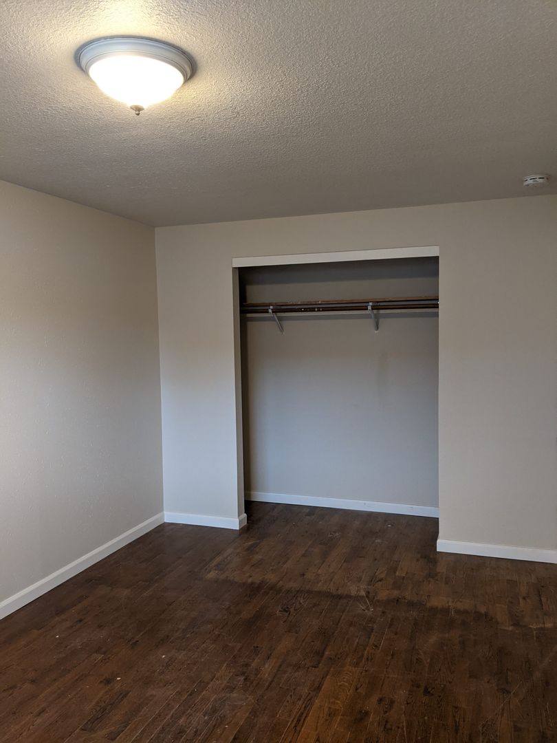 Apartment for rent at 208 SE 98th Ave, Vancouver, WA 98664