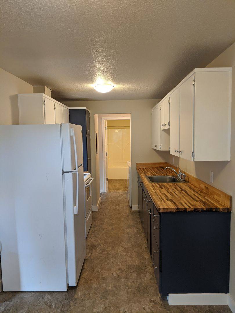 Apartment for rent at 208 SE 98th Ave, Vancouver, WA 98664