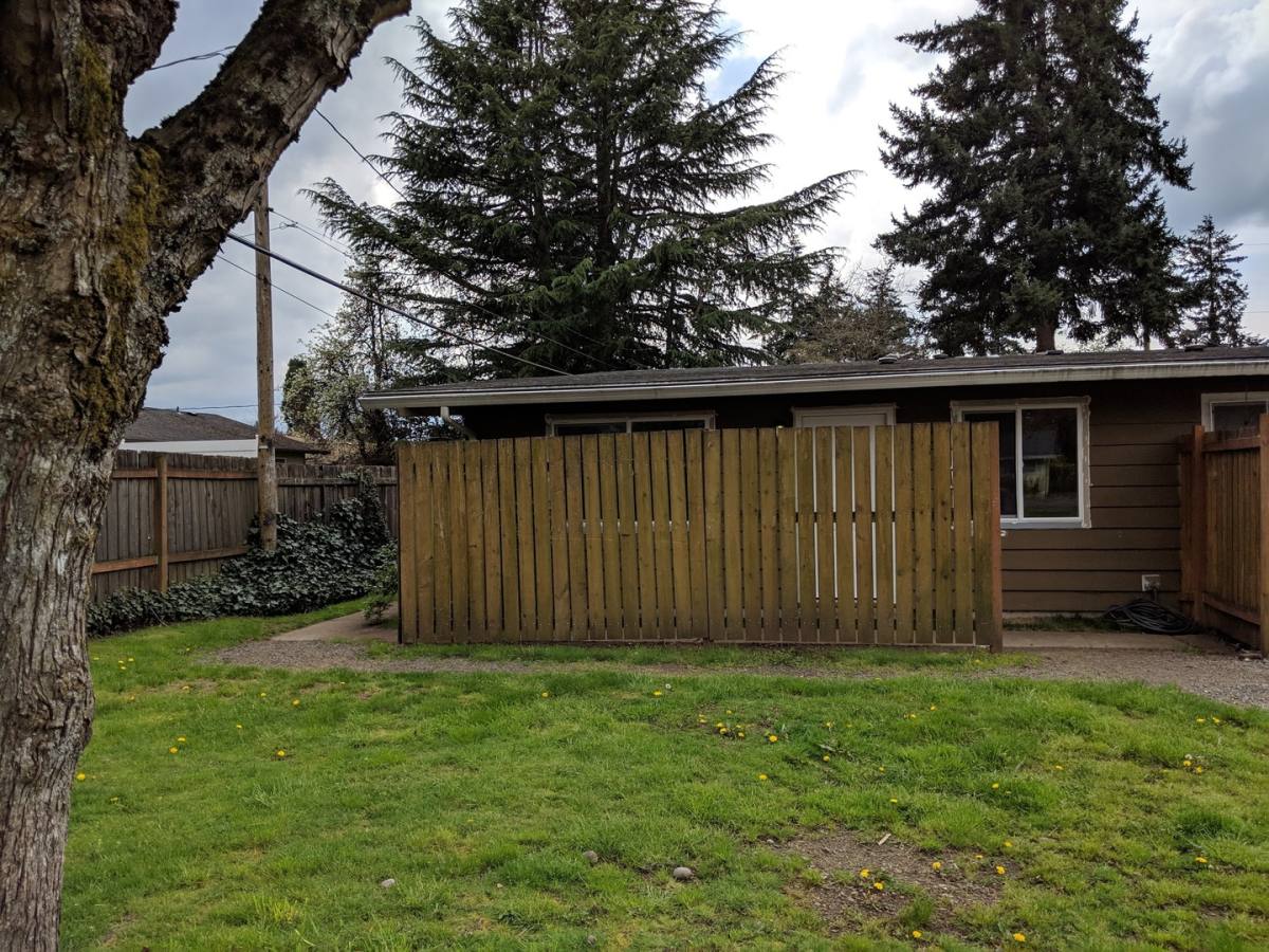 Apartment for rent at 208 SE 98th Ave, Vancouver, WA 98664