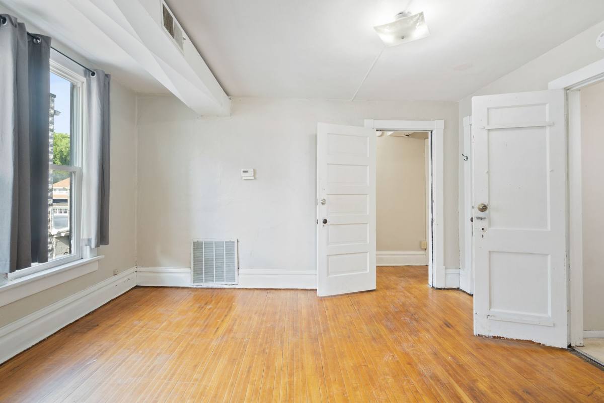 Apartment for rent at 2020 1 2 College St, Cedar Falls, IA 50613