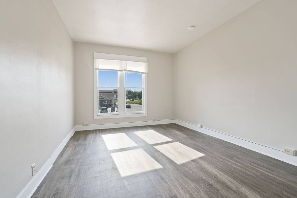 Apartment for rent at 2022 1 2 College St, Cedar Falls, IA 50613