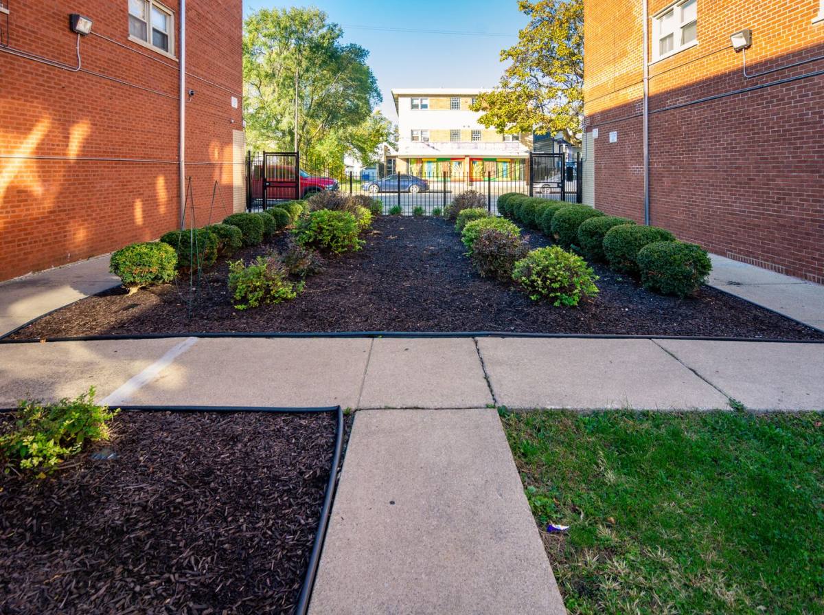 Apartment for rent at 8223 S Exchange Ave, Chicago, IL 60617