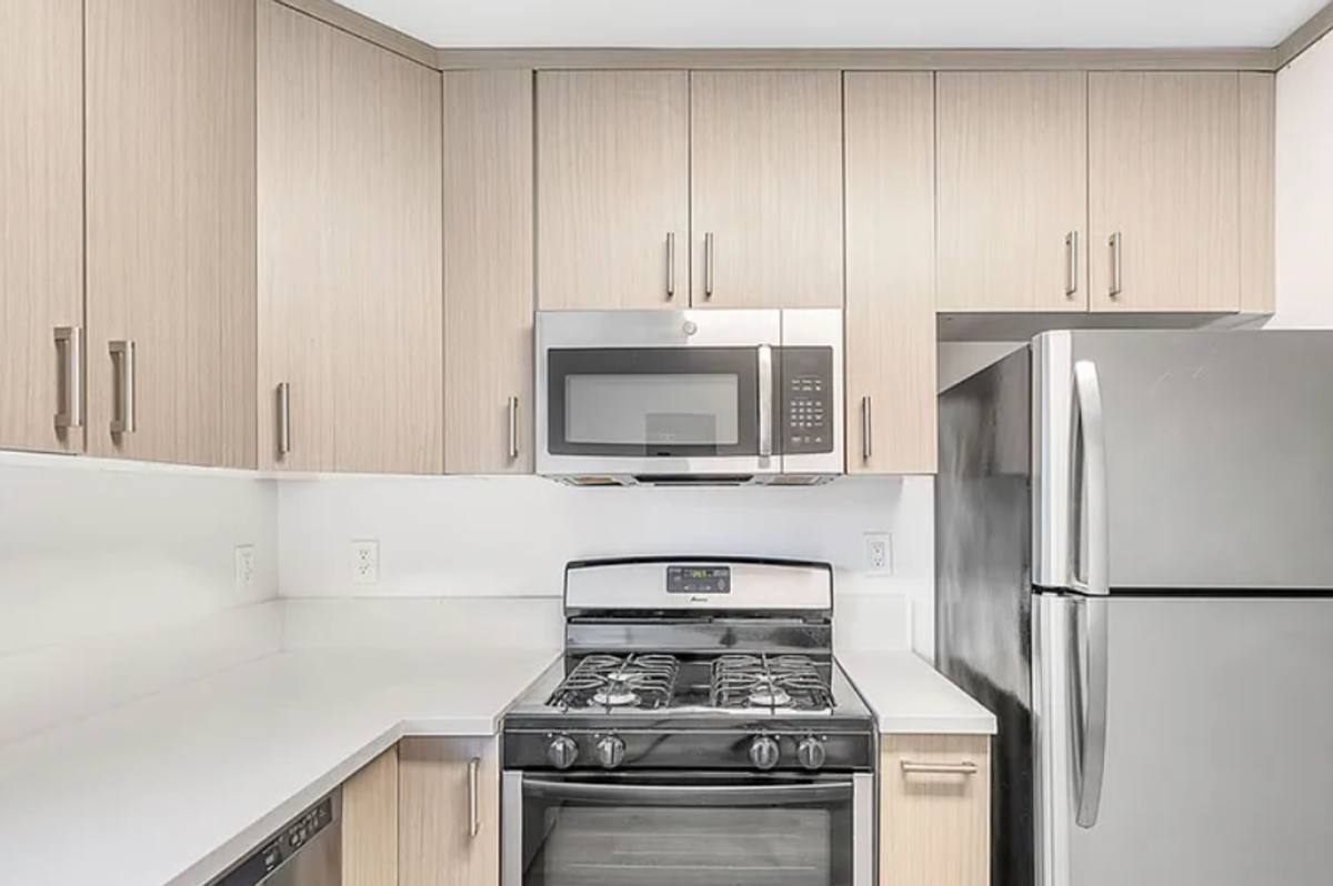 Apartment for rent at 2727-2741 Abbot Kinney Blvd, Venice, CA 90291