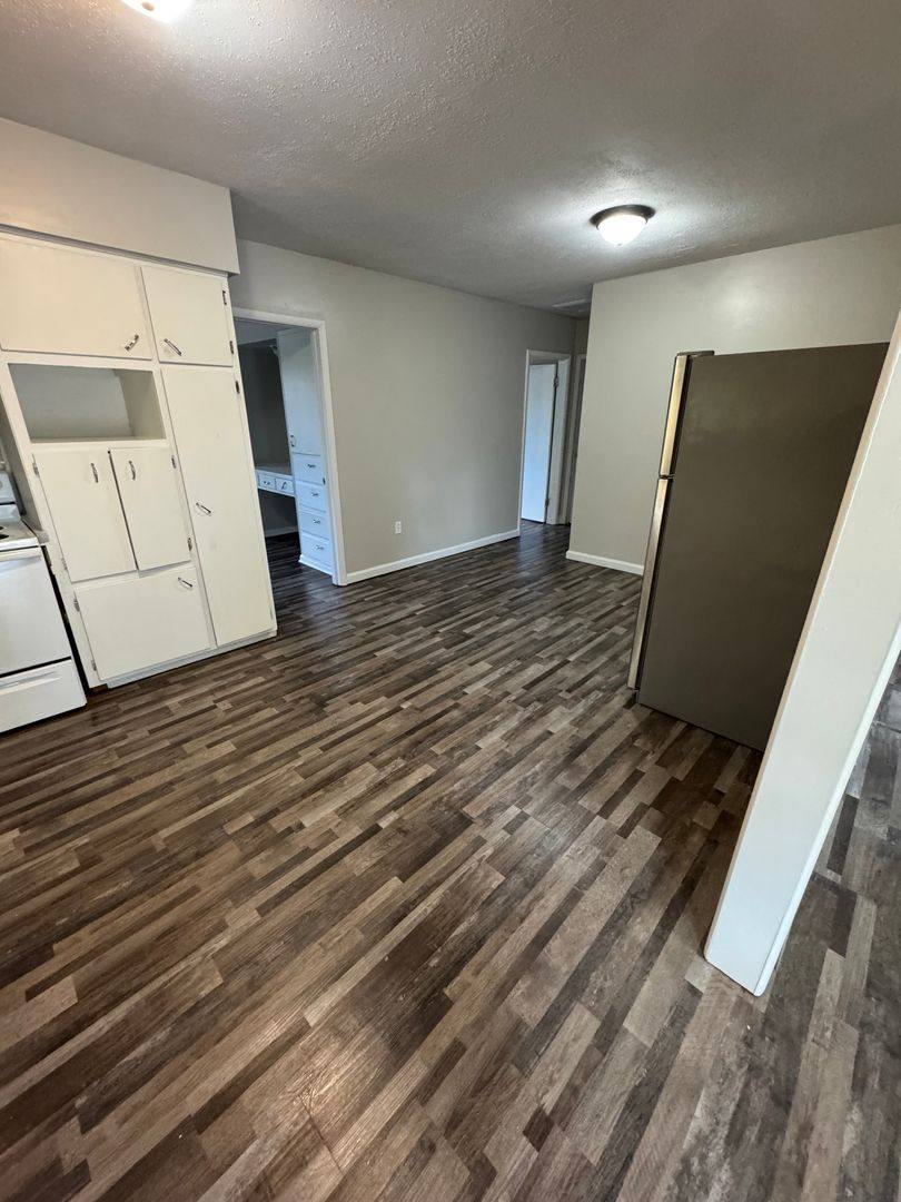 Apartment for rent at 809 Shadow Rock Dr, Forsyth, MO 65653