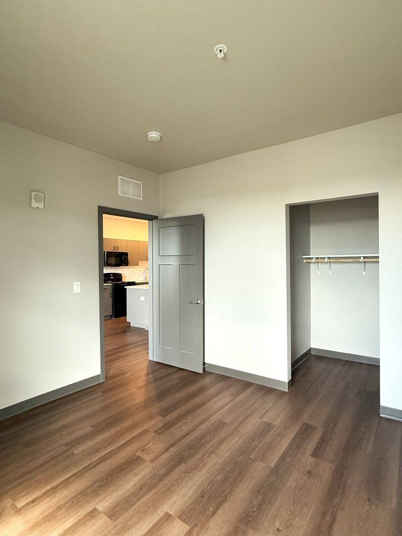 Apartment for rent at 955 W Clairemont Ave, Eau Claire, WI 54701