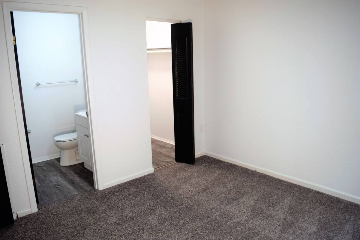 Apartment for rent at 201 Valley Ave, New Brighton, PA 15066