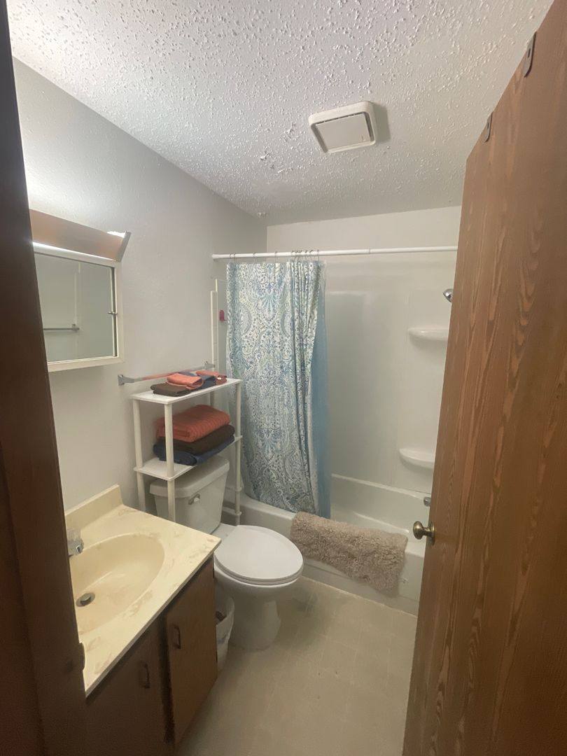 Apartment for rent at 1200-1206 3rd Ave NW, Beulah, ND 58523