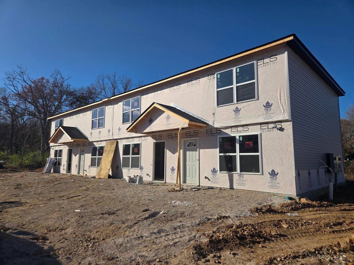 Townhouse for rent at 101 Fern Hollow Dr, Sullivan, MO 63080