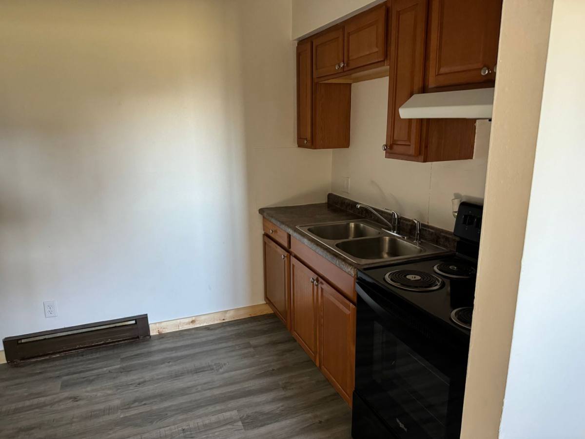 Apartment for rent at 1710 Harding St, Tama, IA 52339