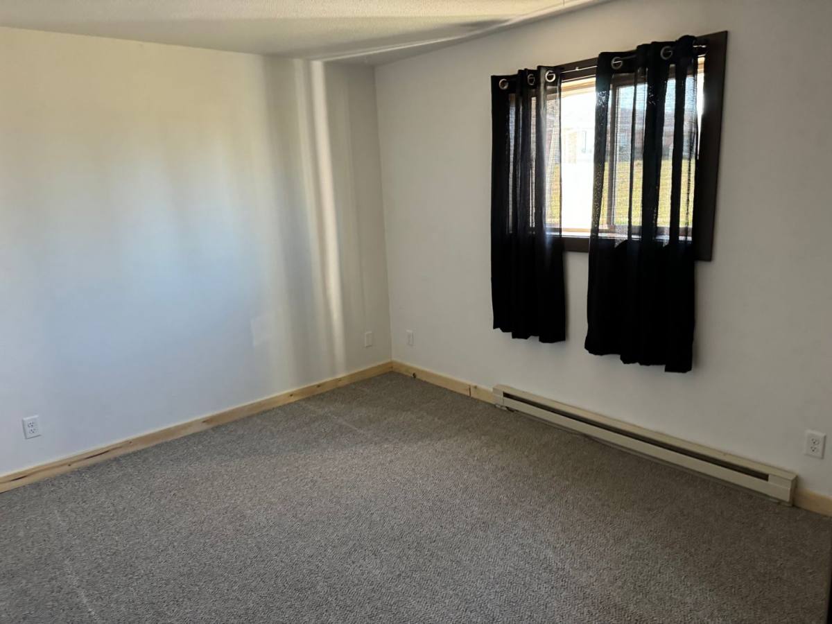 Apartment for rent at 1710 Harding St, Tama, IA 52339