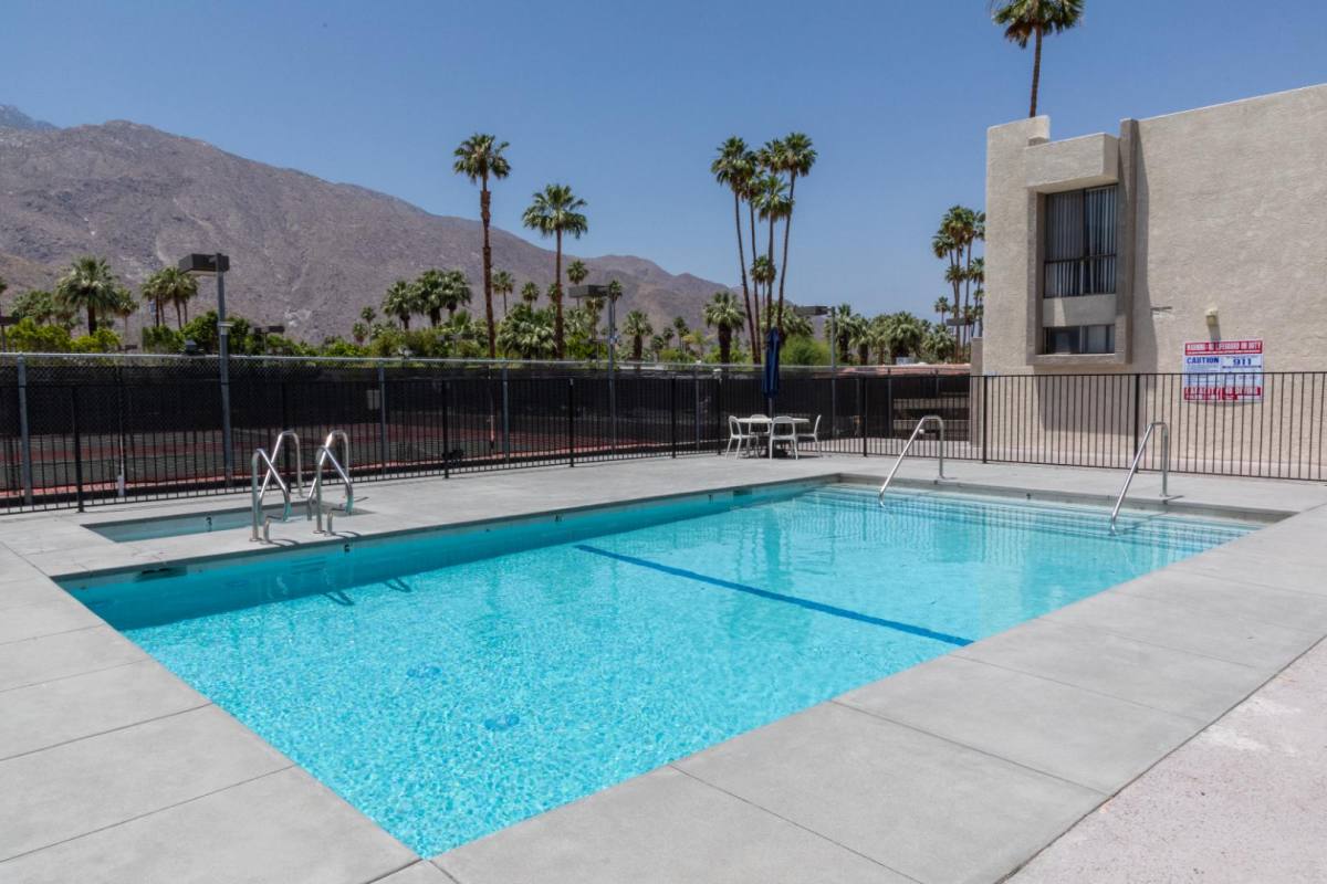 Apartment for rent at 1400 E Palm Canyon Dr #118, Palm Springs, CA 92264
