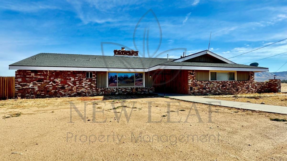 House for rent at 10269 Choiceana Ave, Hesperia, CA 92345