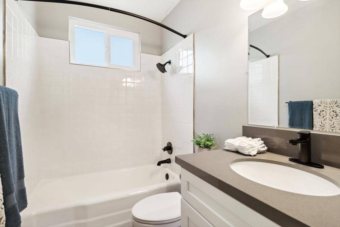 Apartment for rent at The Collection at Baldwin Apartment Homes, 3954 Ursula Ave #10, Los Angeles, CA 90008