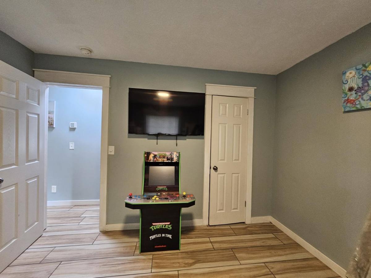 Apartment for rent at Ware Estates, 2807 W 11th St #1, Panama City, FL 32401