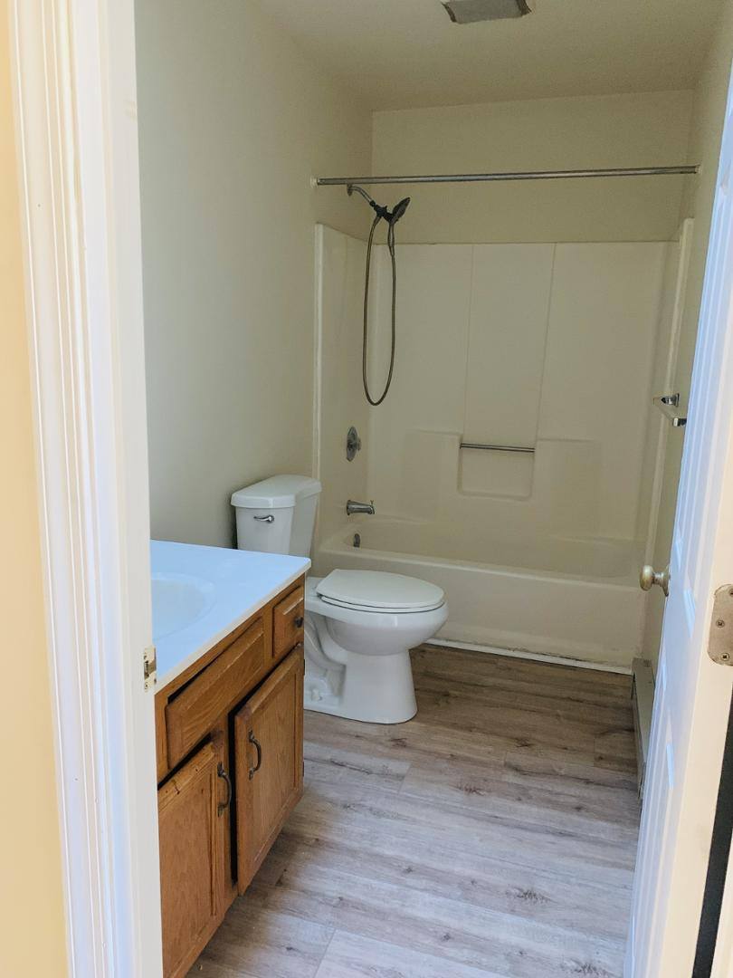 Townhouse for rent at 64 Queen Ave #64, Enola, PA 17025