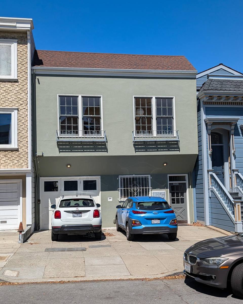 House for rent at 2142 15th St #C, San Francisco, CA 94114