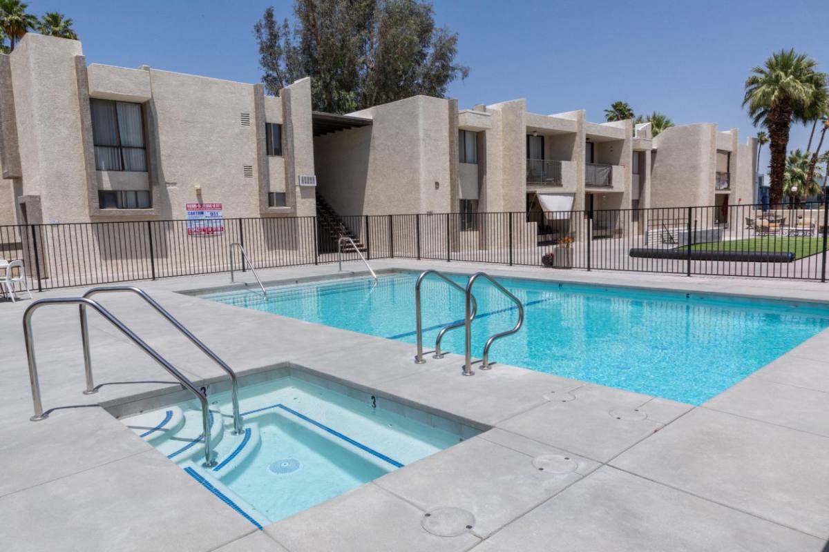 Apartment for rent at 1400 E Palm Canyon Dr #115, Palm Springs, CA 92264