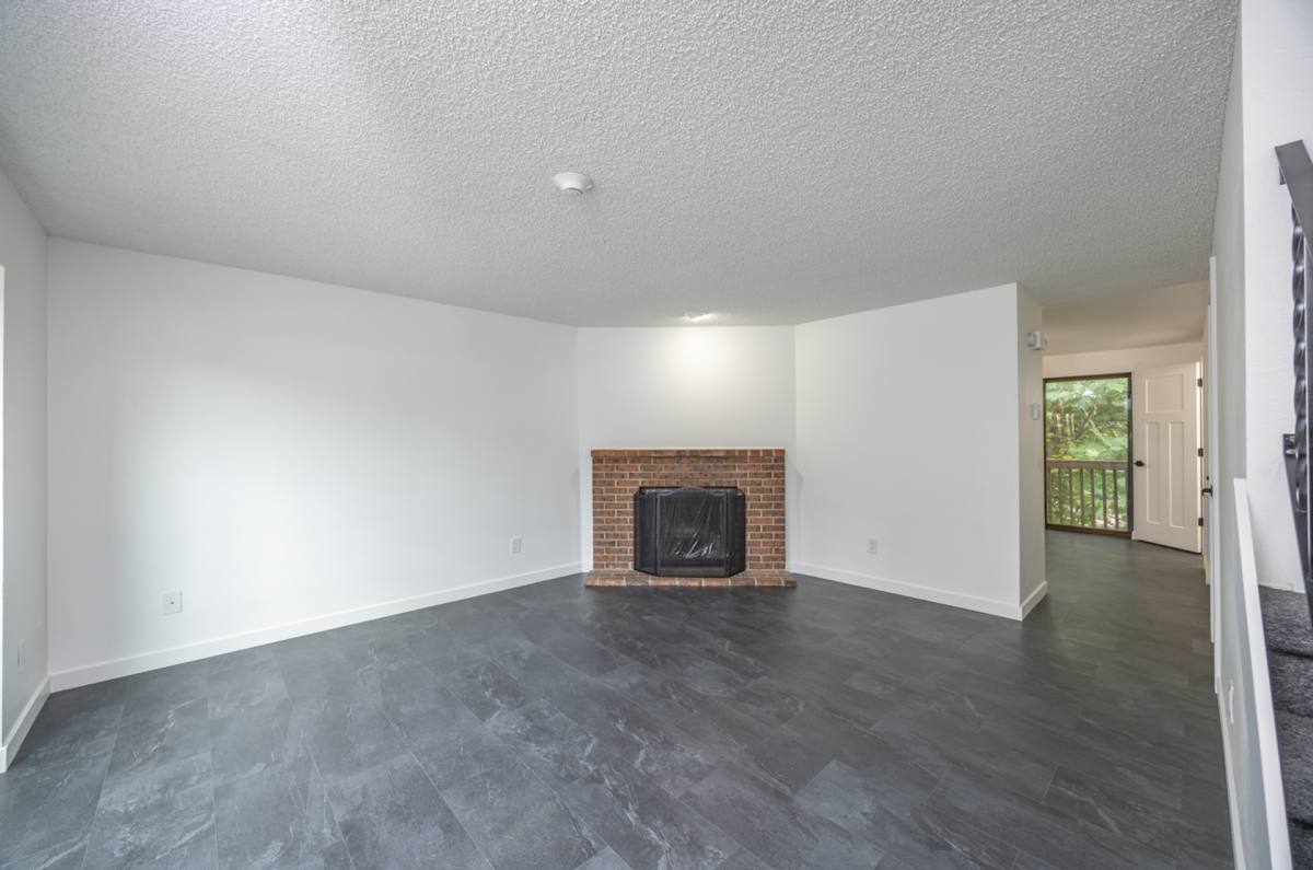 Townhouse for rent at 3700 188th St SW, Lynnwood, WA 98037