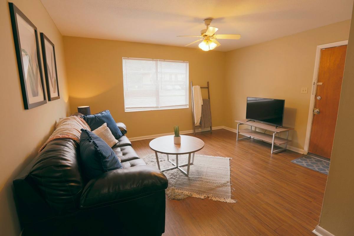 Apartment for rent at 110 N Lipona Rd, Tallahassee, FL 32304