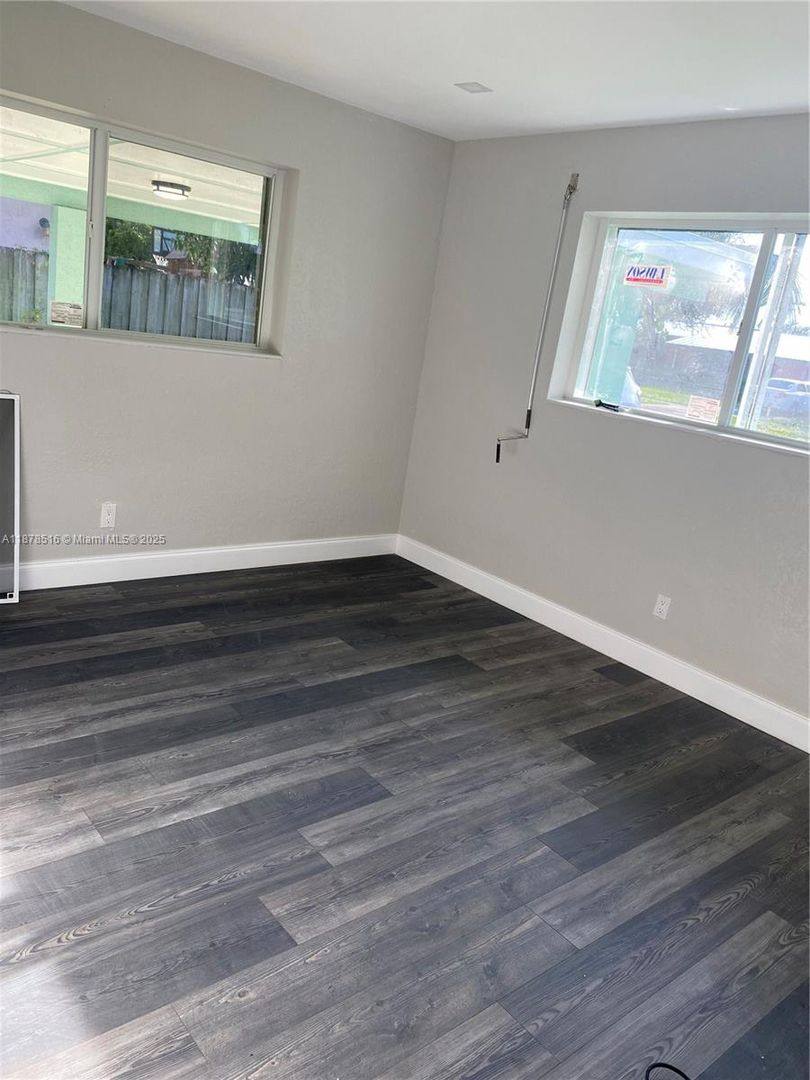 House for rent at 284 SE 6th Ave, Deerfield Beach, FL 33441