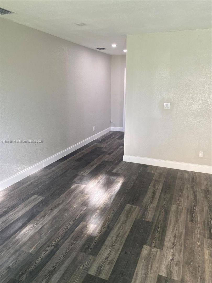 House for rent at 284 SE 6th Ave, Deerfield Beach, FL 33441