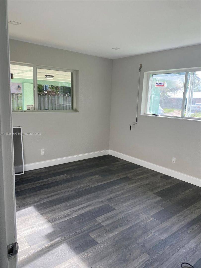 House for rent at 284 SE 6th Ave, Deerfield Beach, FL 33441