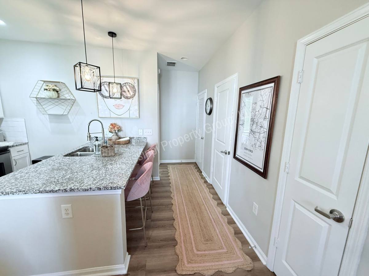 Apartment for rent at 209 Town Center Dr, Oxford, MS 38655
