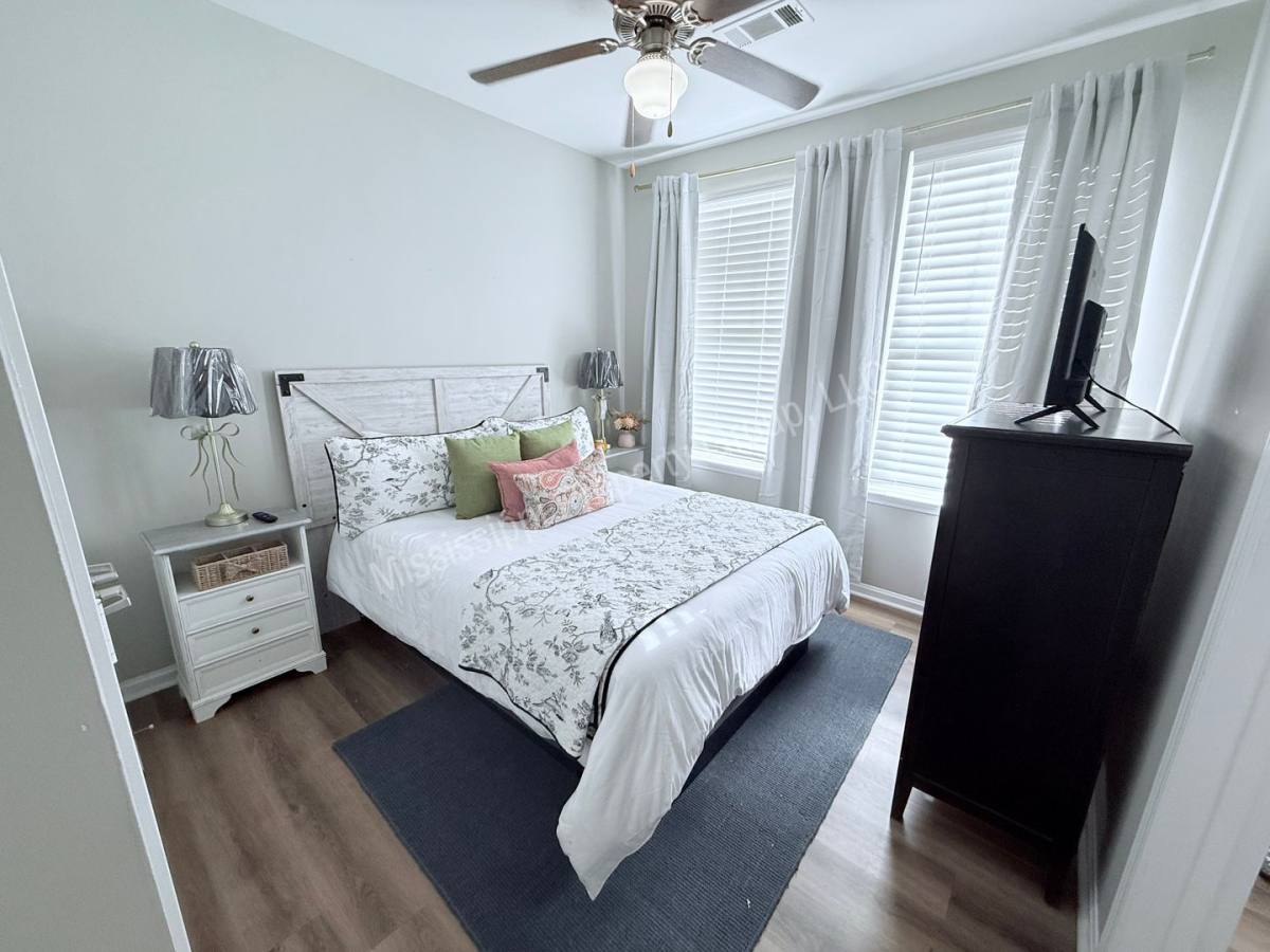 Apartment for rent at 209 Town Center Dr, Oxford, MS 38655
