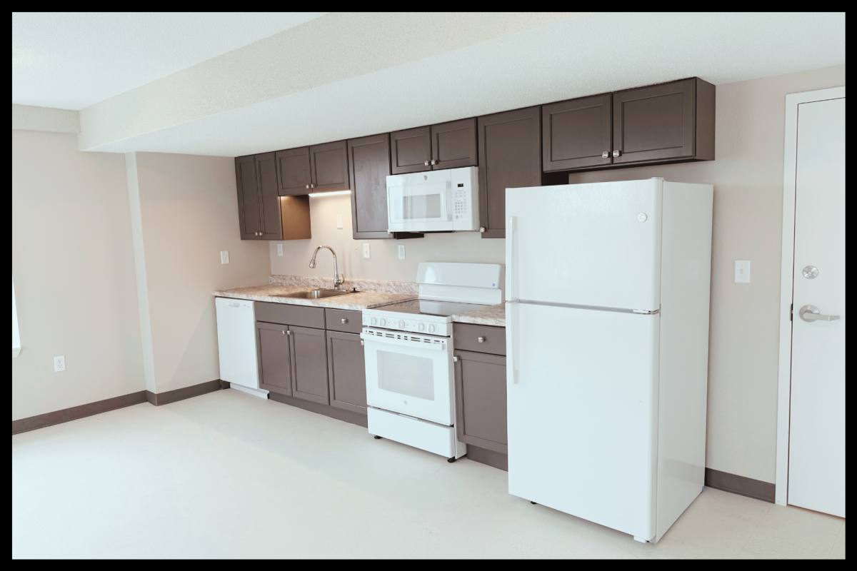 41 N Main St, Miami, OK 74354 - Apartment for Rent - Image 4