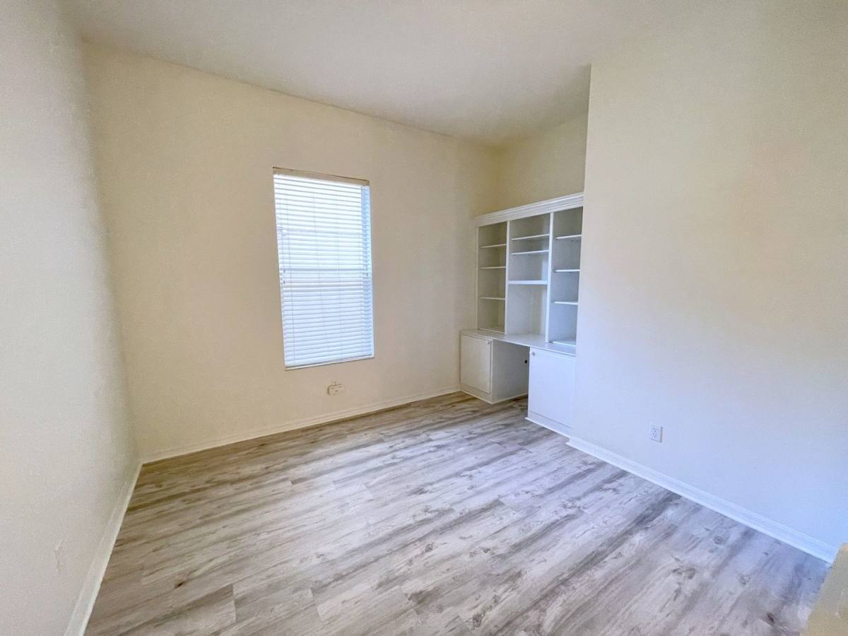 Townhouse for rent at 16800 Parsonage Lake Lane, Odessa, FL 33556