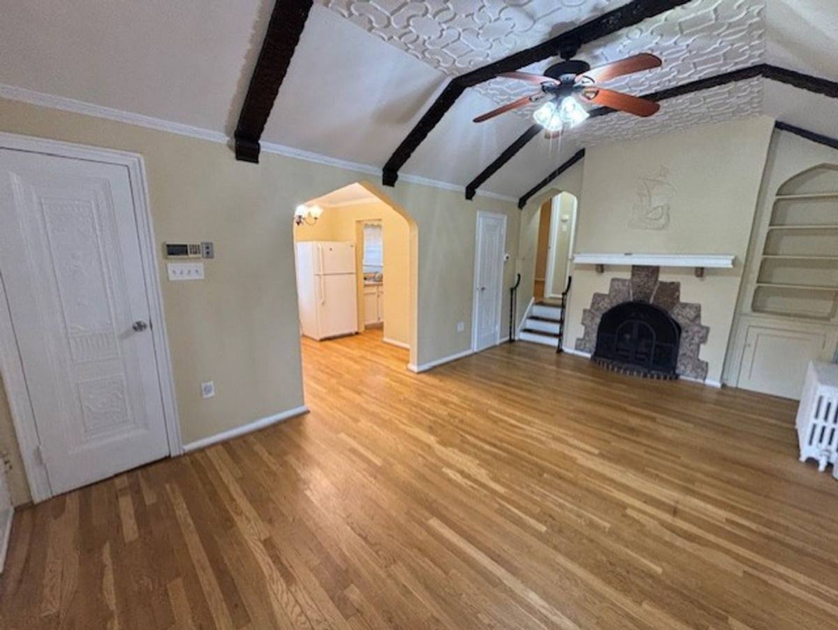 Apartment for rent at 3831 Beechwood Blvd, Pittsburgh, PA 15217