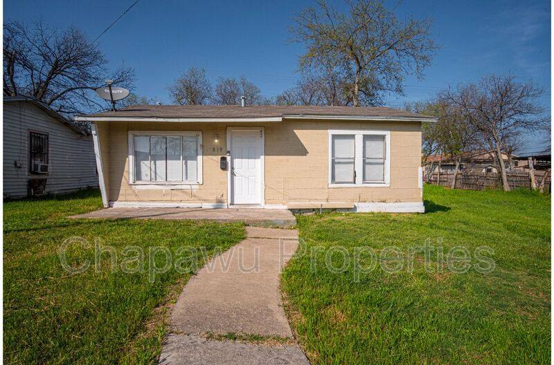 House for rent at 819 Larry, San Antonio, TX 78202
