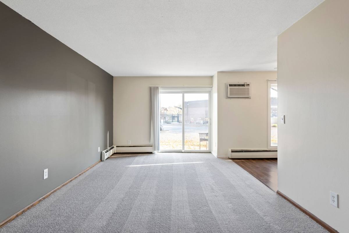 Apartment for rent at 2480 S Highway 100, Minneapolis, MN 55416