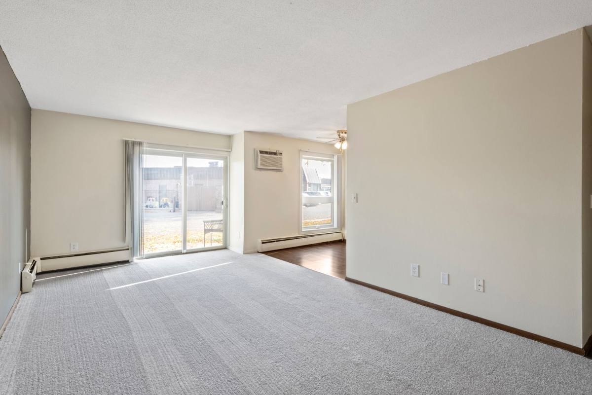 Apartment for rent at 2480 S Highway 100, Minneapolis, MN 55416