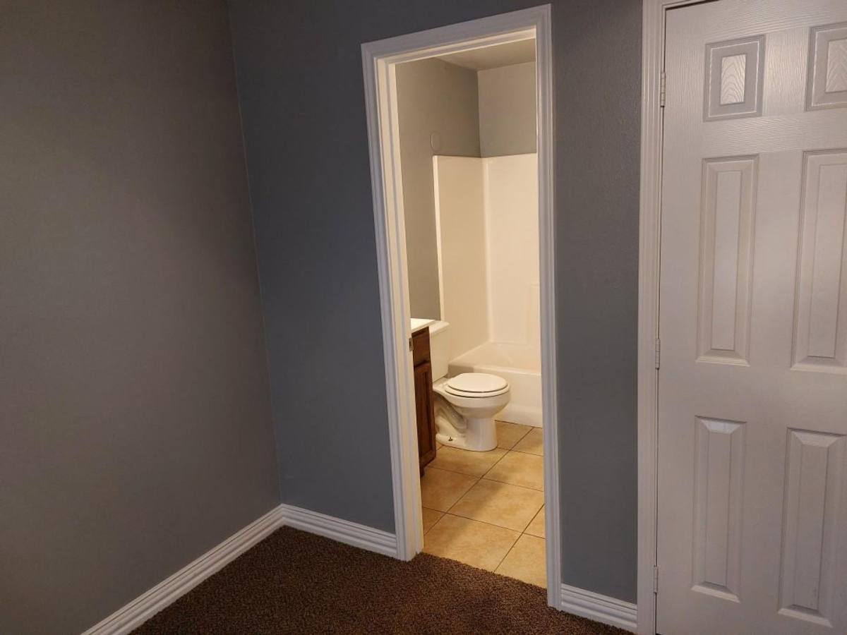 Apartment for rent at 310 E Pine & #311, Hallsville, TX 75650