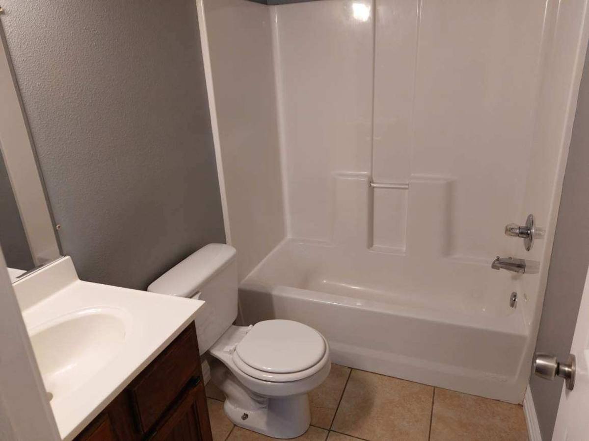 Apartment for rent at 310 E Pine & #311, Hallsville, TX 75650