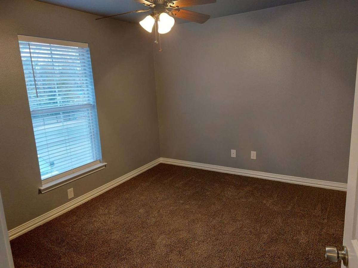 Apartment for rent at 310 E Pine & #311, Hallsville, TX 75650