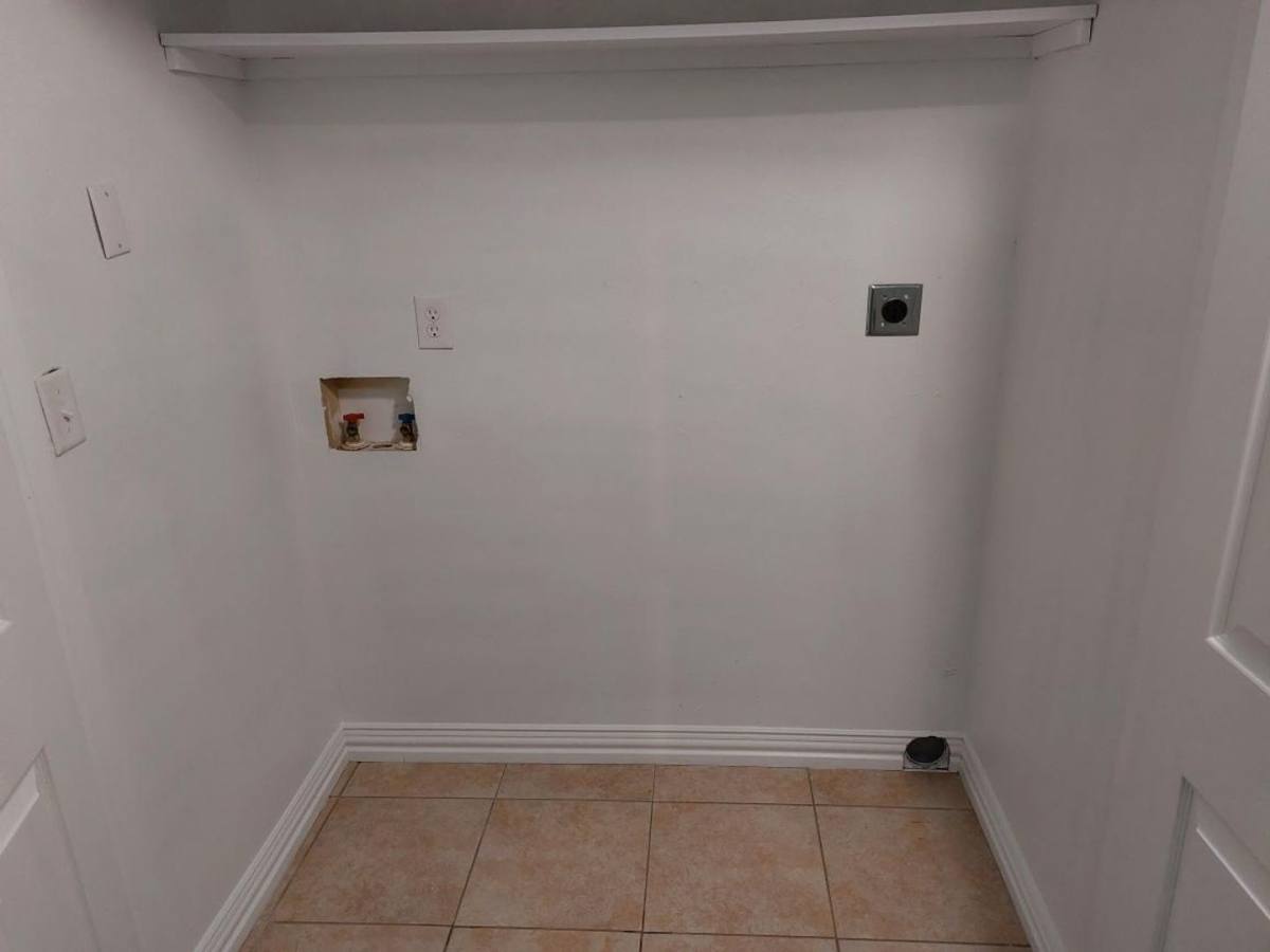 Apartment for rent at 310 E Pine & #311, Hallsville, TX 75650