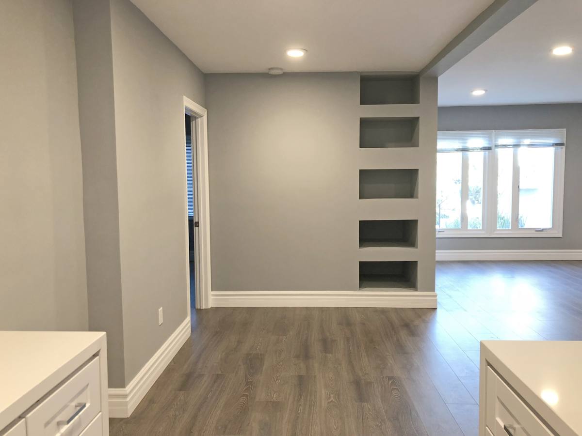 Apartment for rent at 402 Robertson Blvd, Los Angeles, CA 90048