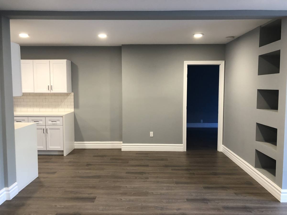 Apartment for rent at 402 Robertson Blvd, Los Angeles, CA 90048