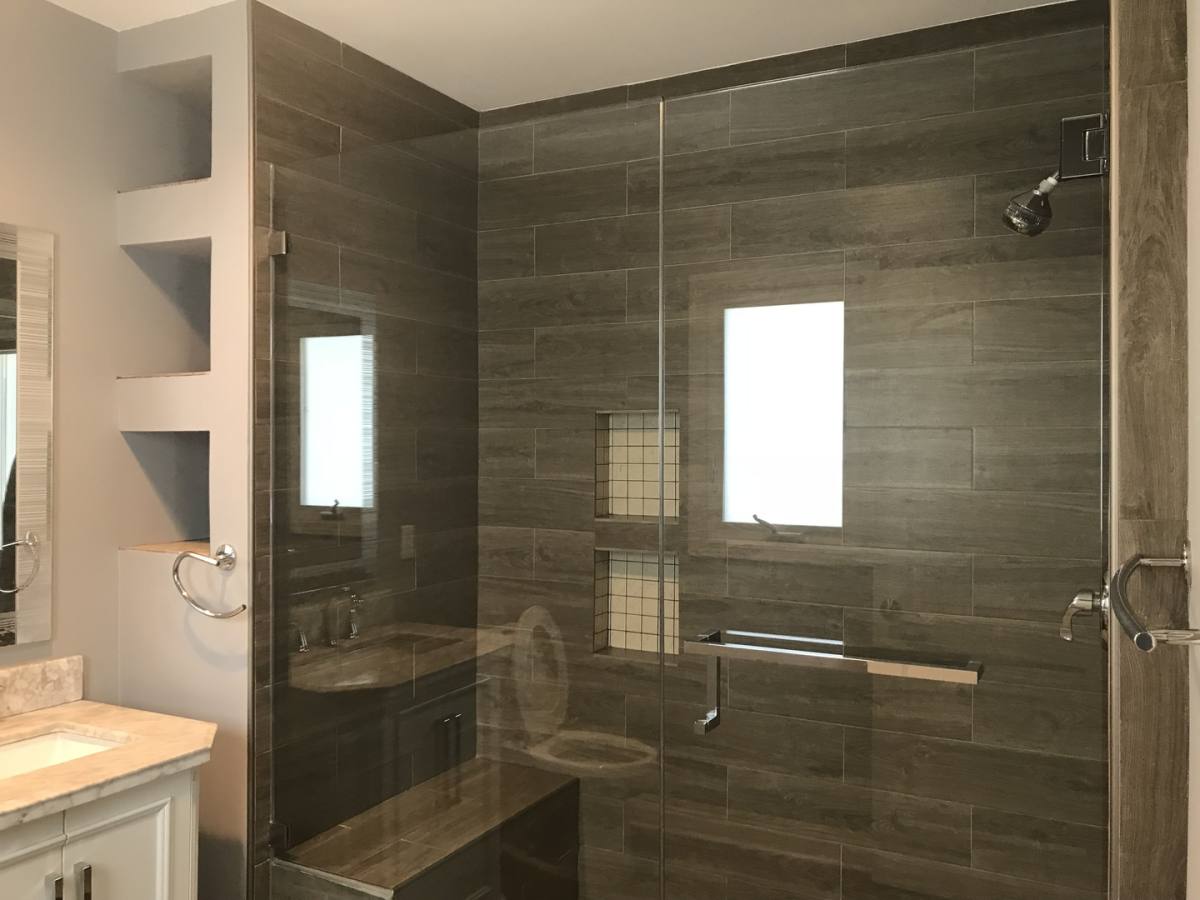 Apartment for rent at 402 Robertson Blvd, Los Angeles, CA 90048